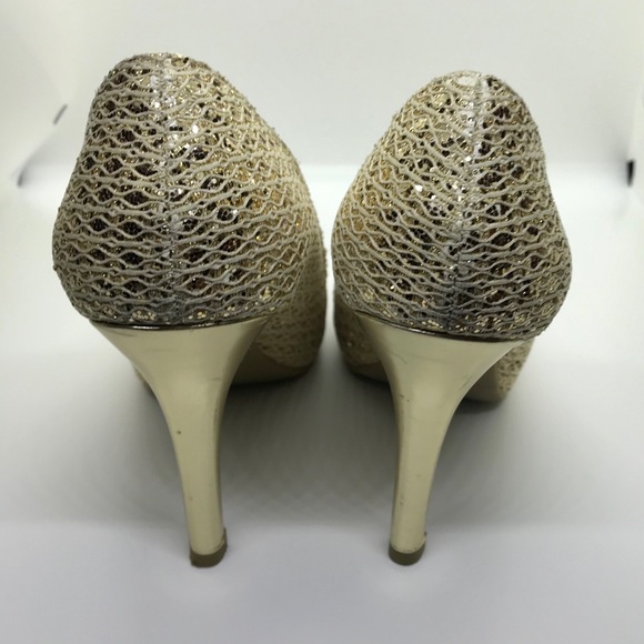 Sparkly Gold Heels - Picture 4 of 8